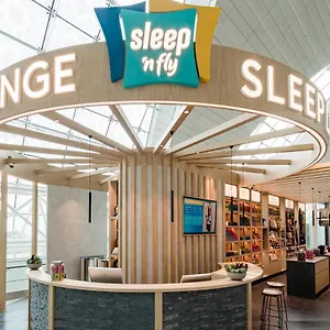 Sleep 'n Fly Sleep Lounge, B-gates Terminal 3 - Transit Only Дубай